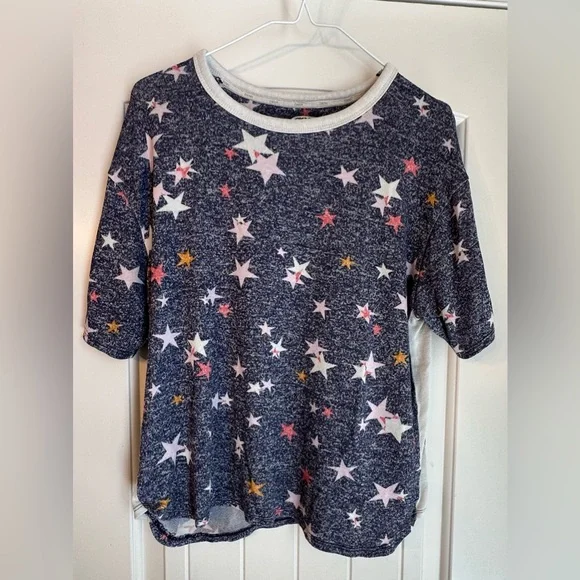 DKNY Blue with Stars Pajama Top - Picture 1 of 6
